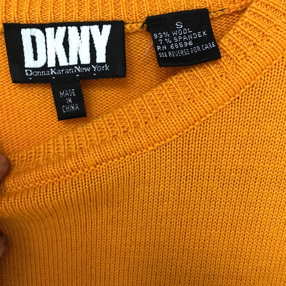 DKNY VINTAGE 90’s SWEATER DRESS IN ORANGE SIZE S - Picture 2 of 3